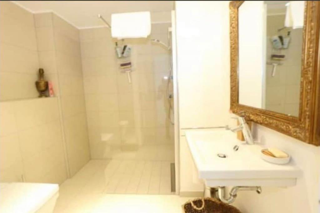 Apartment Chic 100m2 Flat In Center With Terrace And Parking